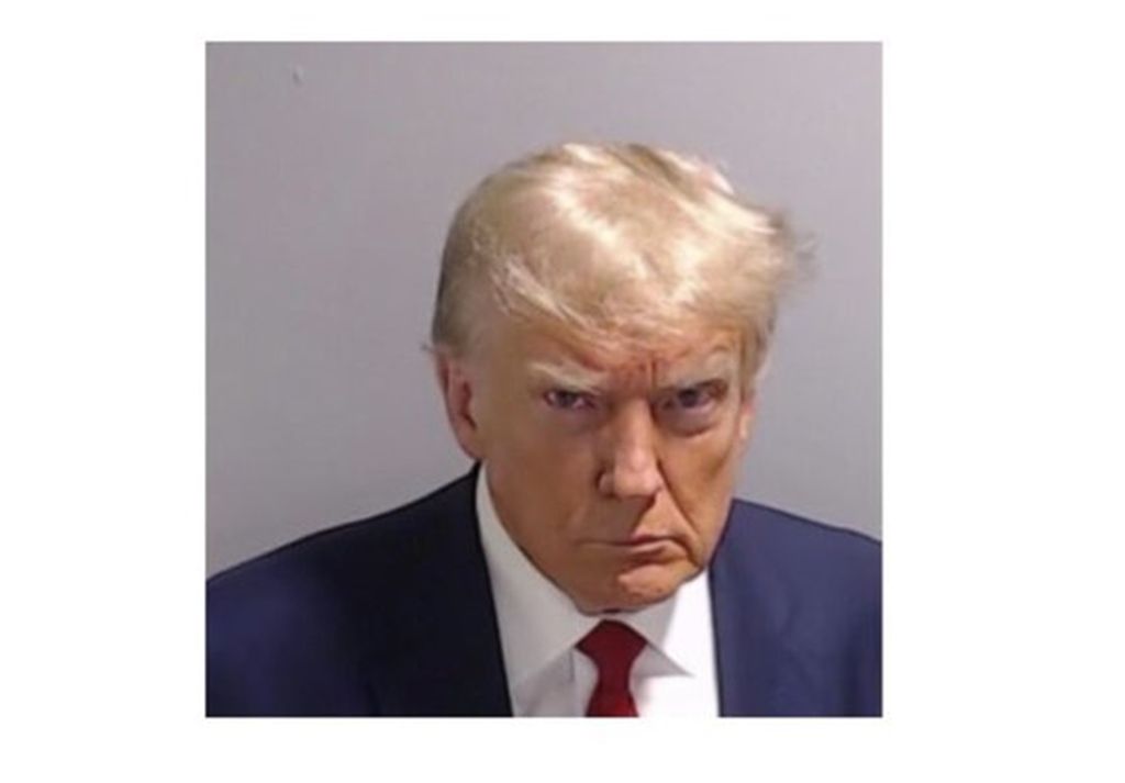Trump, metralla y espectáculo: matar antes que preguntar