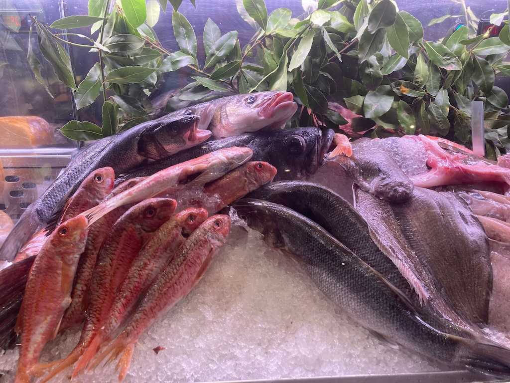 Mostrador-pescado_restaurante-Madrid-2048x1536