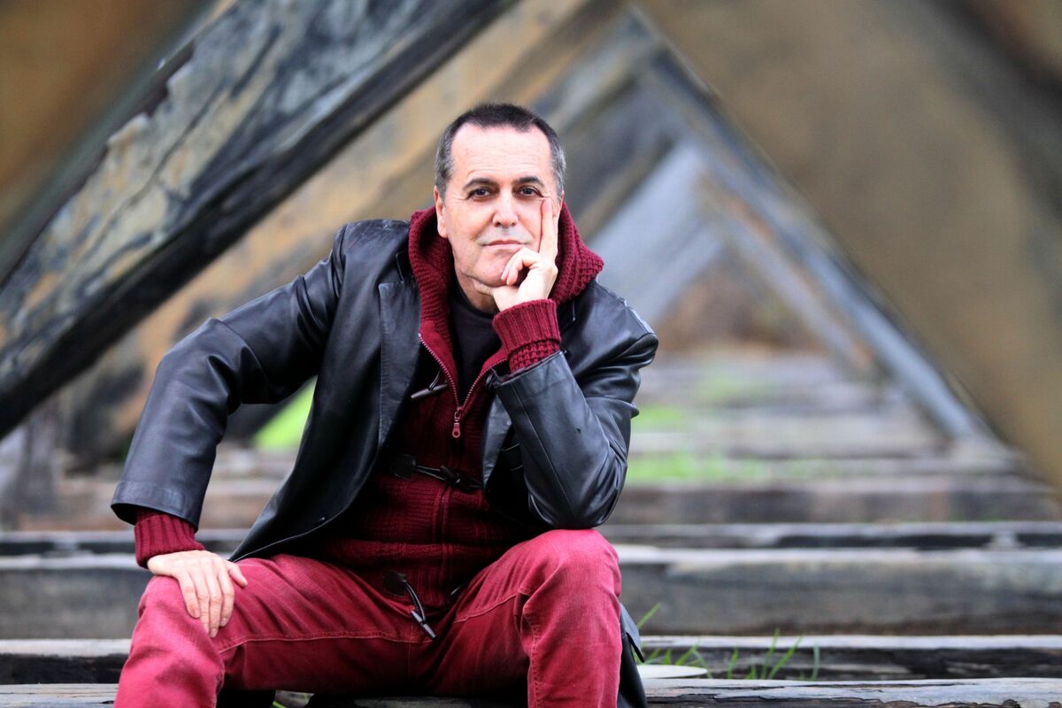 Juan Cobos Wilkins posa  en el Muelle del Tinto
