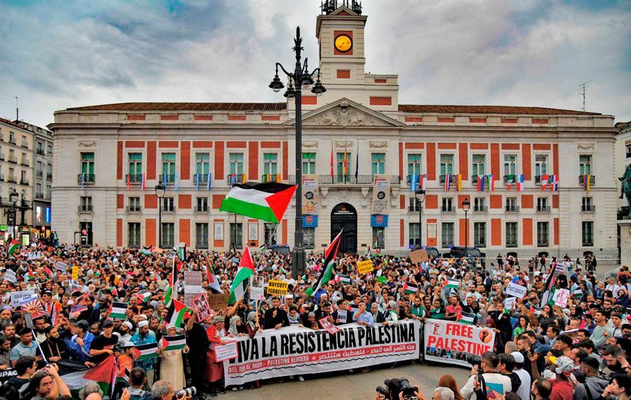 Decenas de miles de personas se manifiestan en Madrid en apoyo a Palestina, foto Agustín Millán