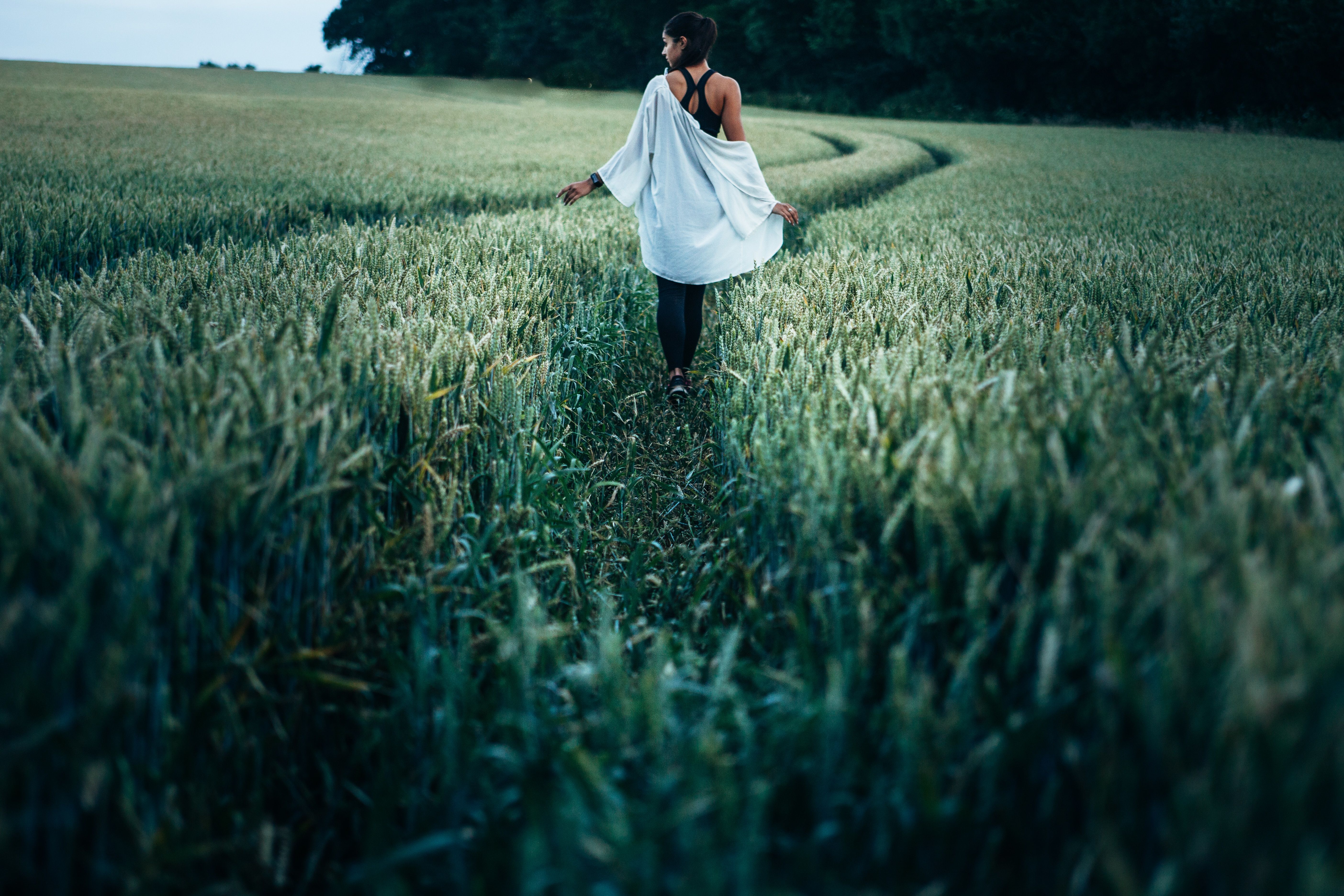 clem-onojeghuo-Jy992J_7GUs-unsplash