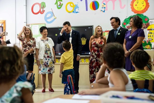 MORENO BONILLA INAUGURA CURSO ESCOLAR