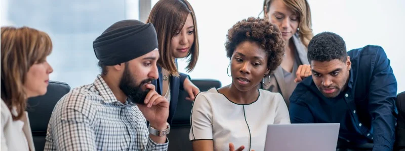 España asume la inmigración como necesidad estructural pese al clima de división política