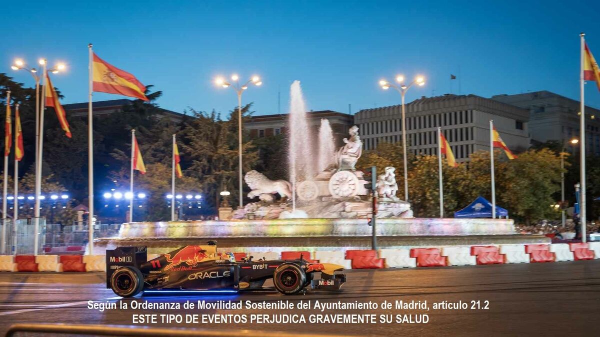 Red Bull en la Castellana - perjudicial en blanco