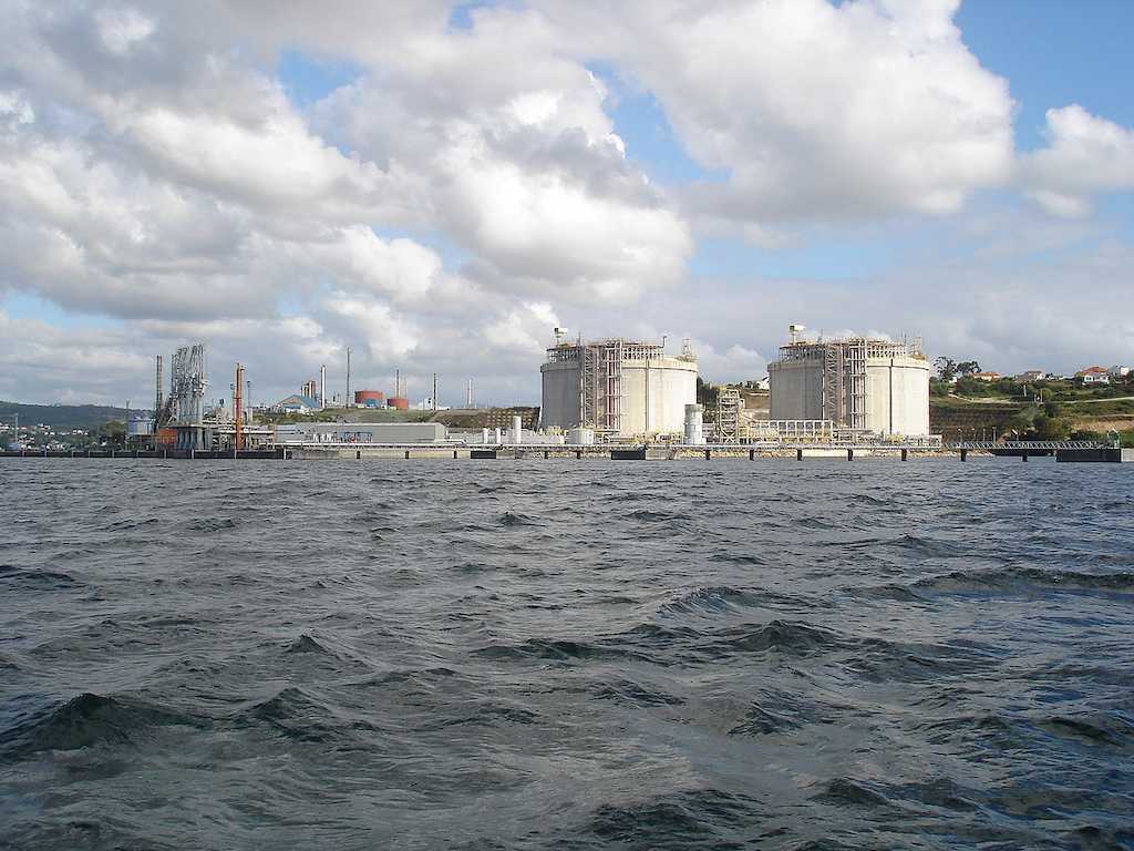 1280px-Planta_de_Gas