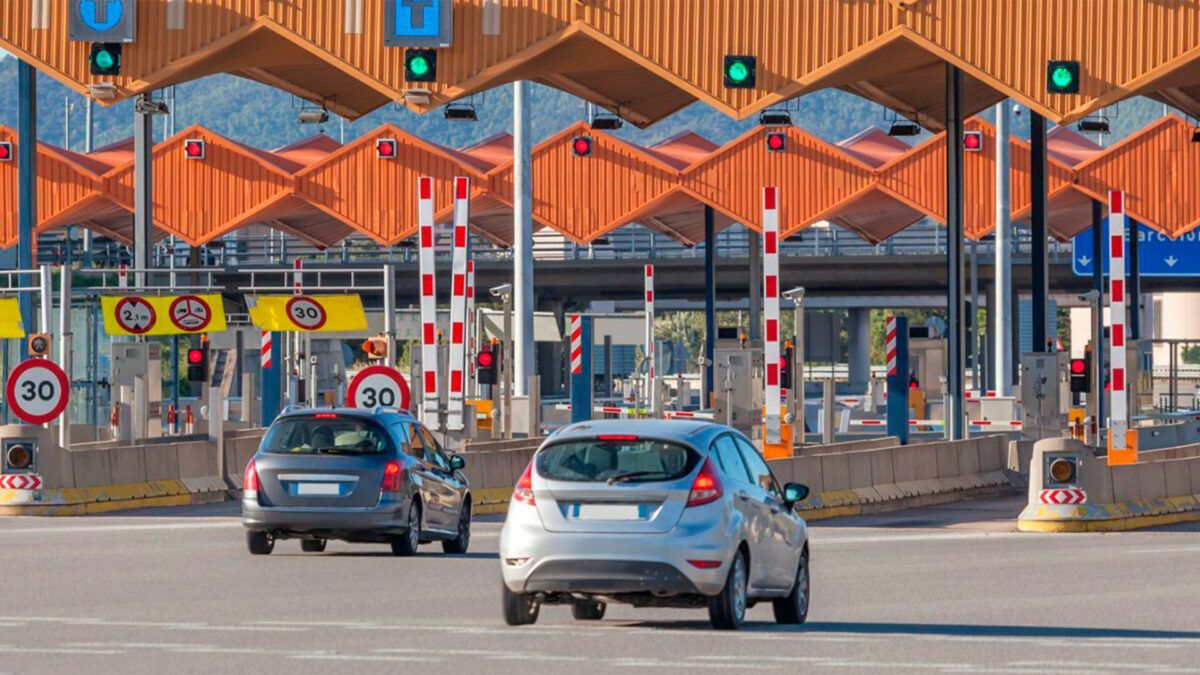 El CERMI avanza hacia una movilidad más inclusiva y propone la exención de peajes para personas con movilidad reducida