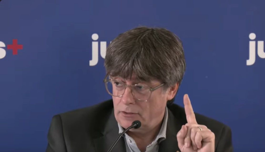 Puigdemont acusa a juez Aguirre de politizar la justicia y subvertir el Estado de derecho