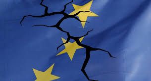La extrema derecha ya no quiere romper Europa, prefiere mandarla