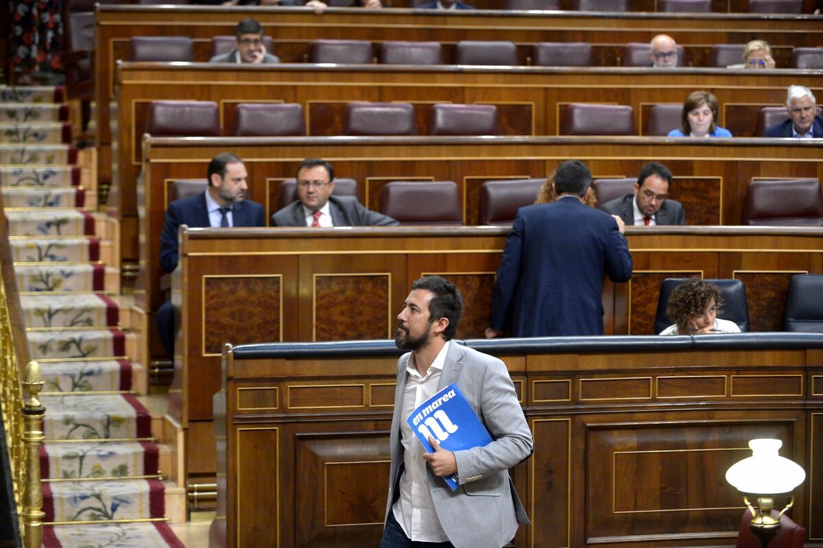 Foto Ábalos en su escaño
