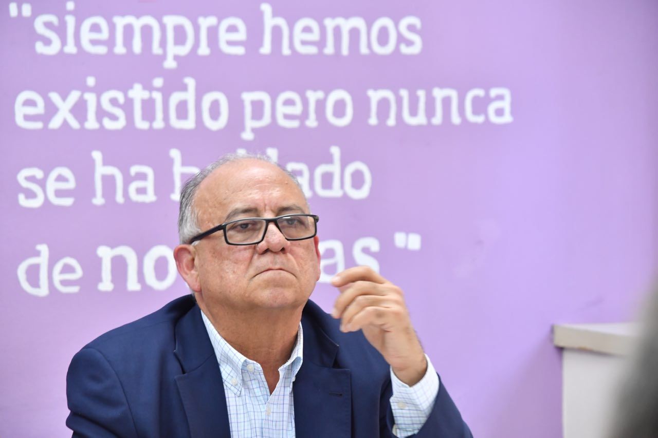 photo5787533182743194327