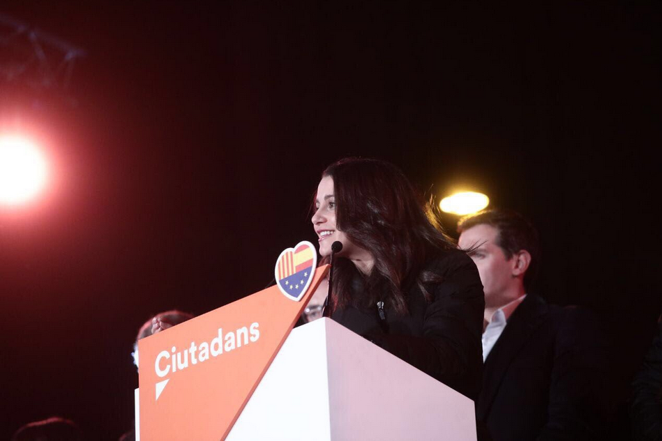 INÉS ARRIMADAS