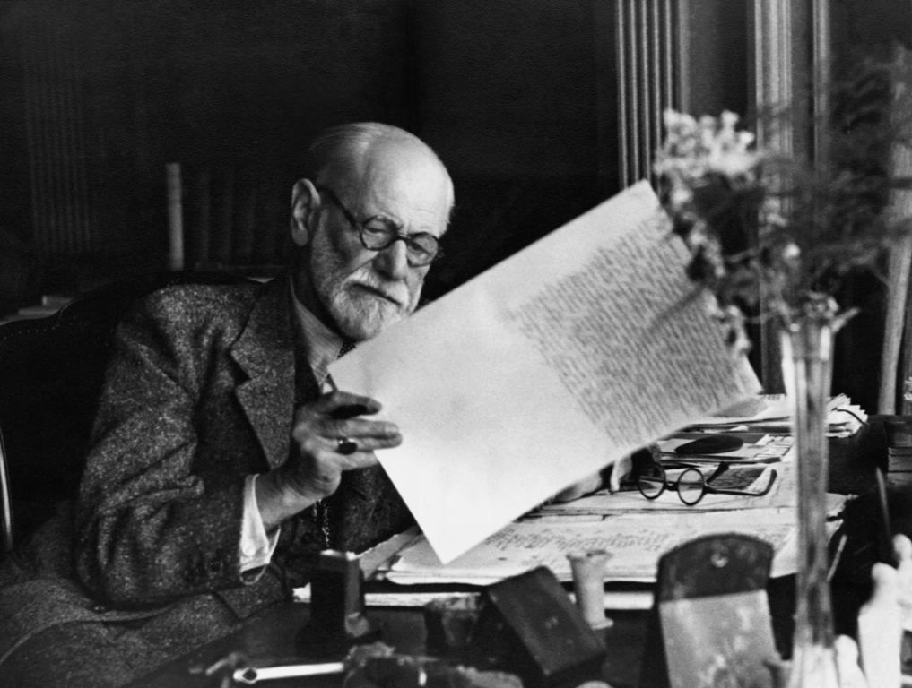 004-Sigmund-Freud.jpg