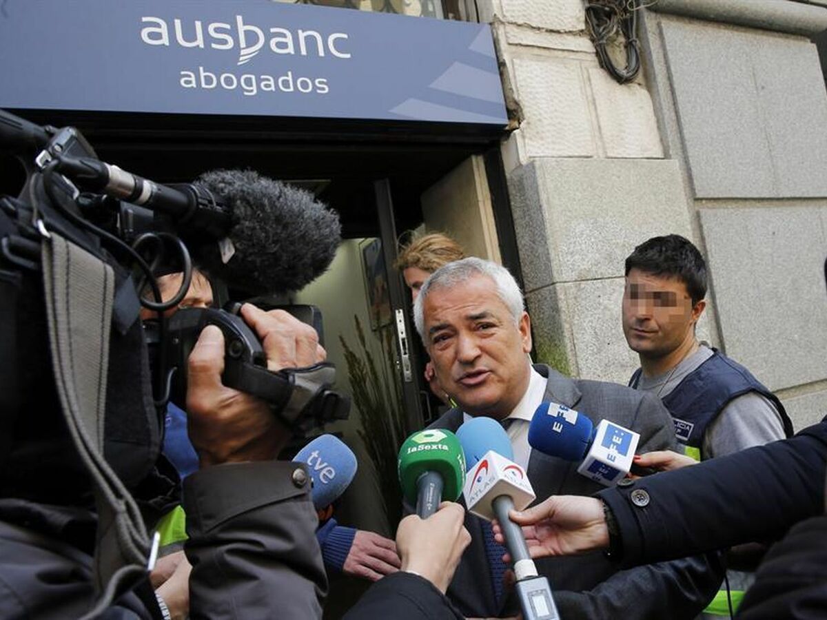Luis-Pineda-presidente-Ausbanc-registro_118499572_3886102_1706x1280