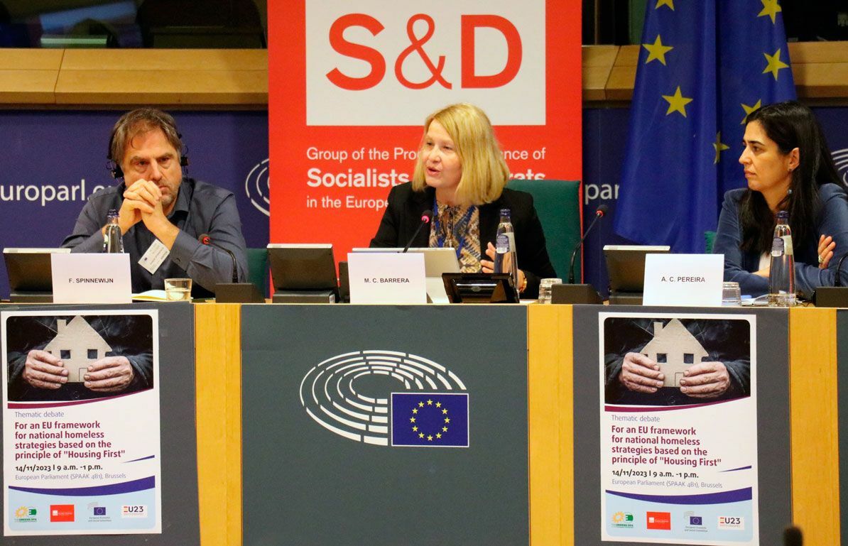 La secretaria de Políticas Europeas de UGT, Mari Carmen Barrera, ayer en una jornada en el Parlamento Europeo.